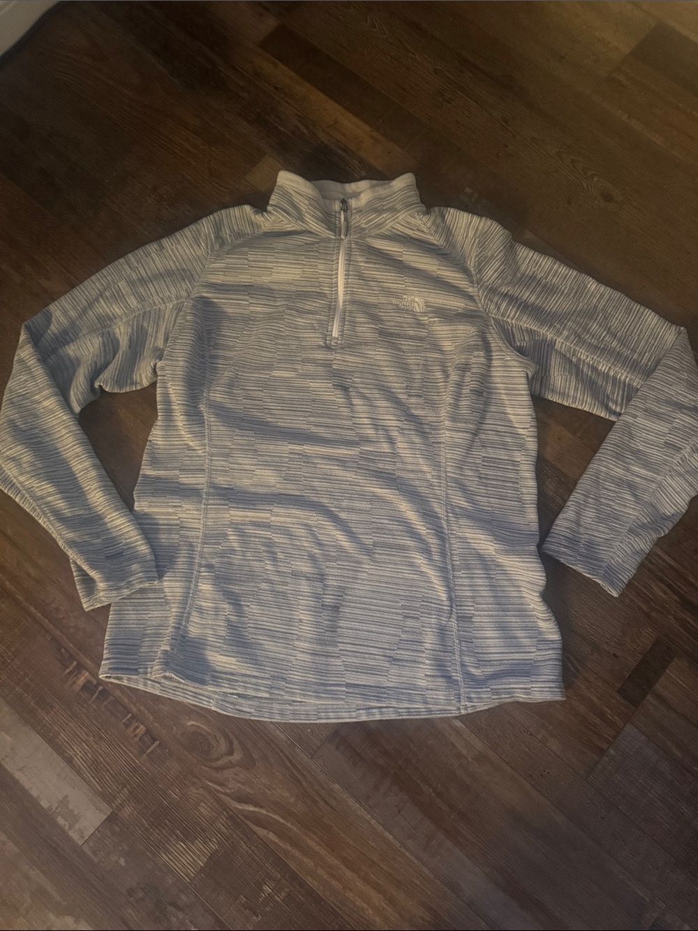 The North Face Men's Light Gray Quarter-Zip Sweater